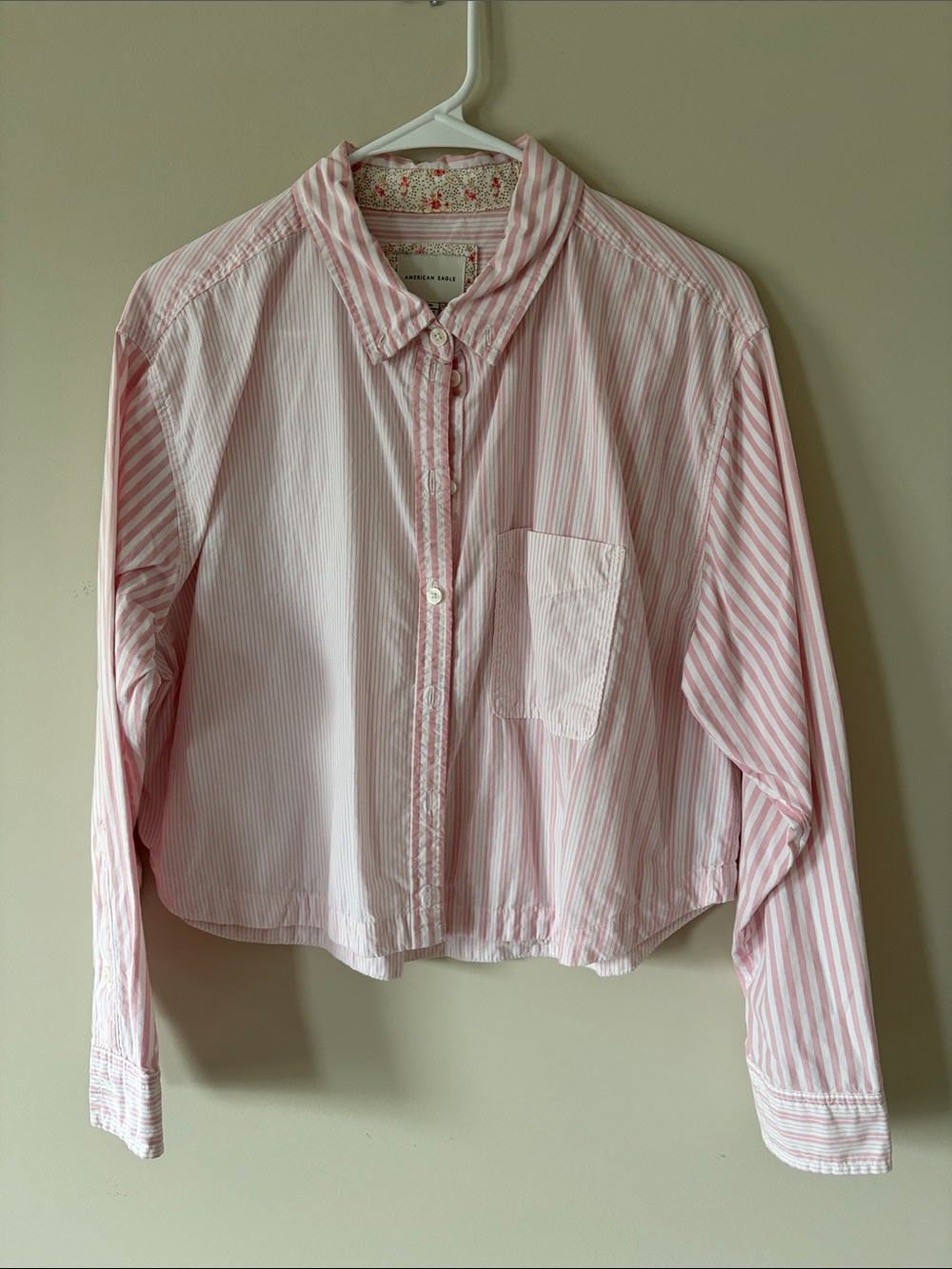 AE Light Pink Striped Button-Front Women’s Cropped Shirt